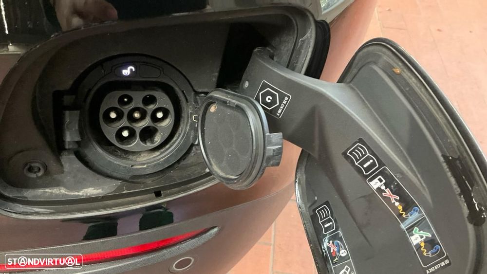 Mercedes-Benz GLC 300 de 4Matic - 10