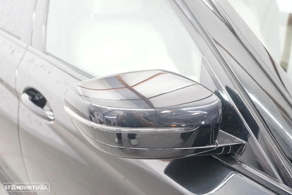 BMW 530 e Pack M - 13