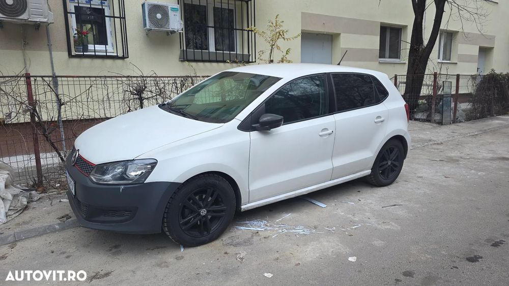 Volkswagen Polo - 2