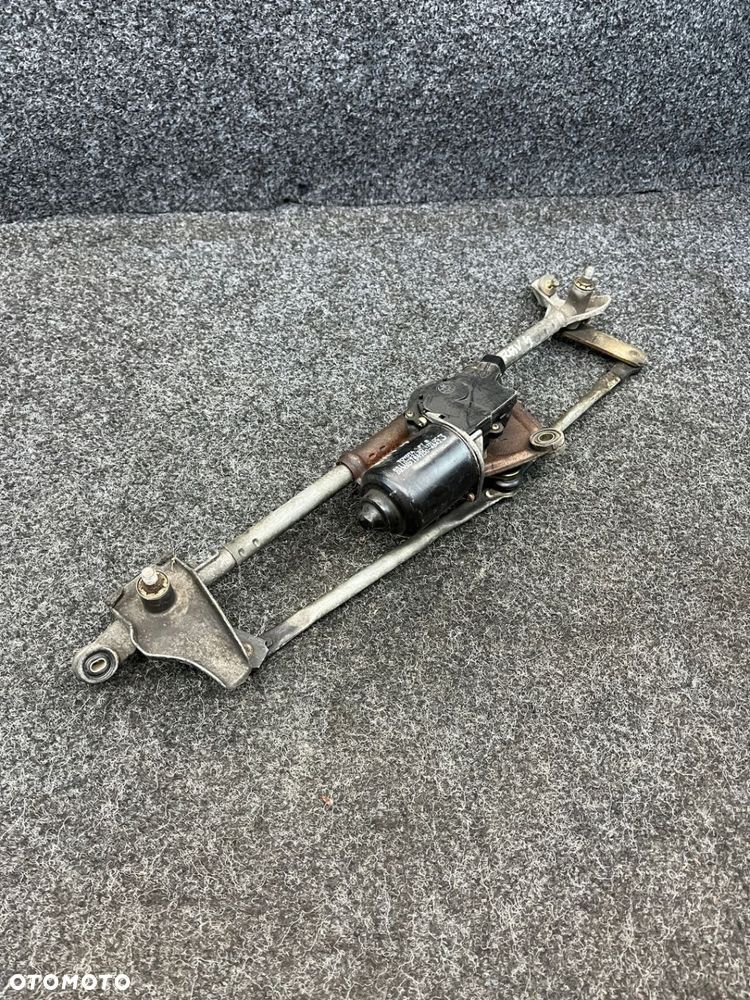 toyota rav 4 D4D II mechanizm wycieraczek silniczek przód 8511042130 - 1