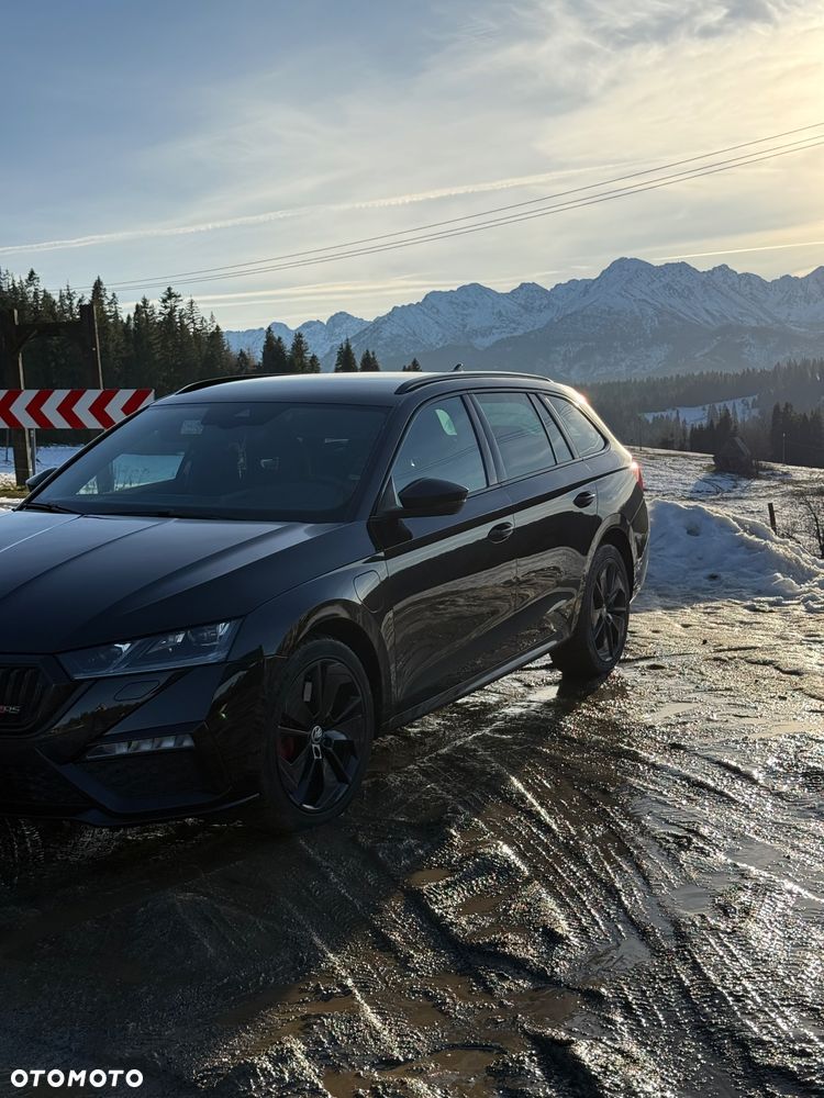 Skoda Octavia 1.4 TSI DSG RS Plus - 4