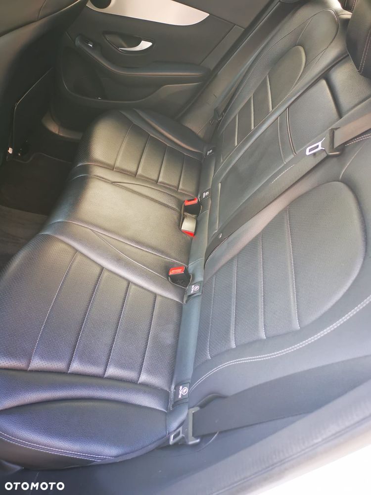 Mercedes-Benz GLC - 30