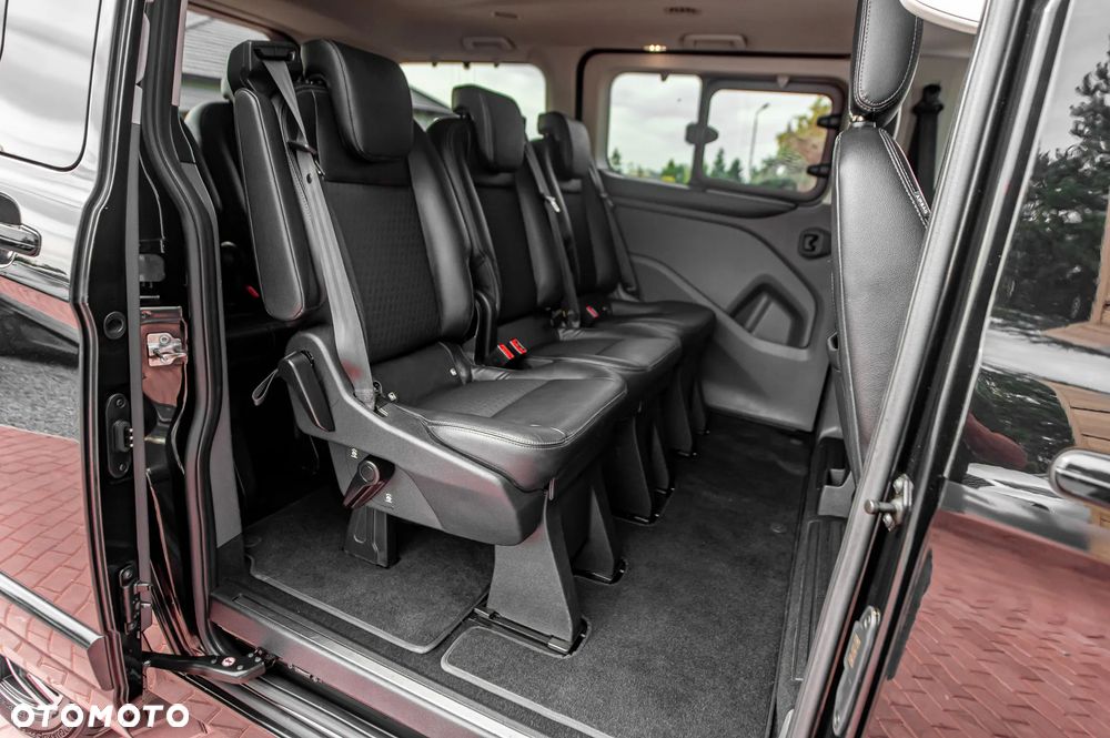 Ford Tourneo Custom 2.0 EcoBlue L1 Titanium SelectShift - 33