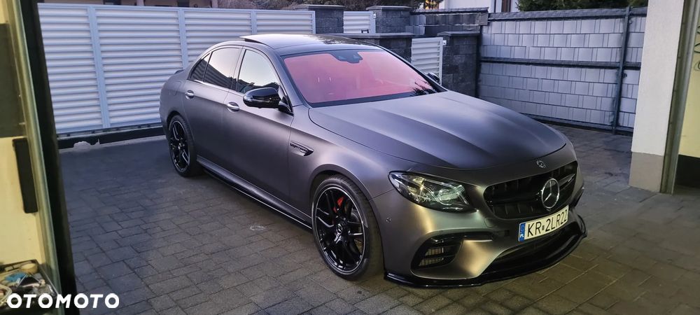 Mercedes-Benz Klasa E - 2