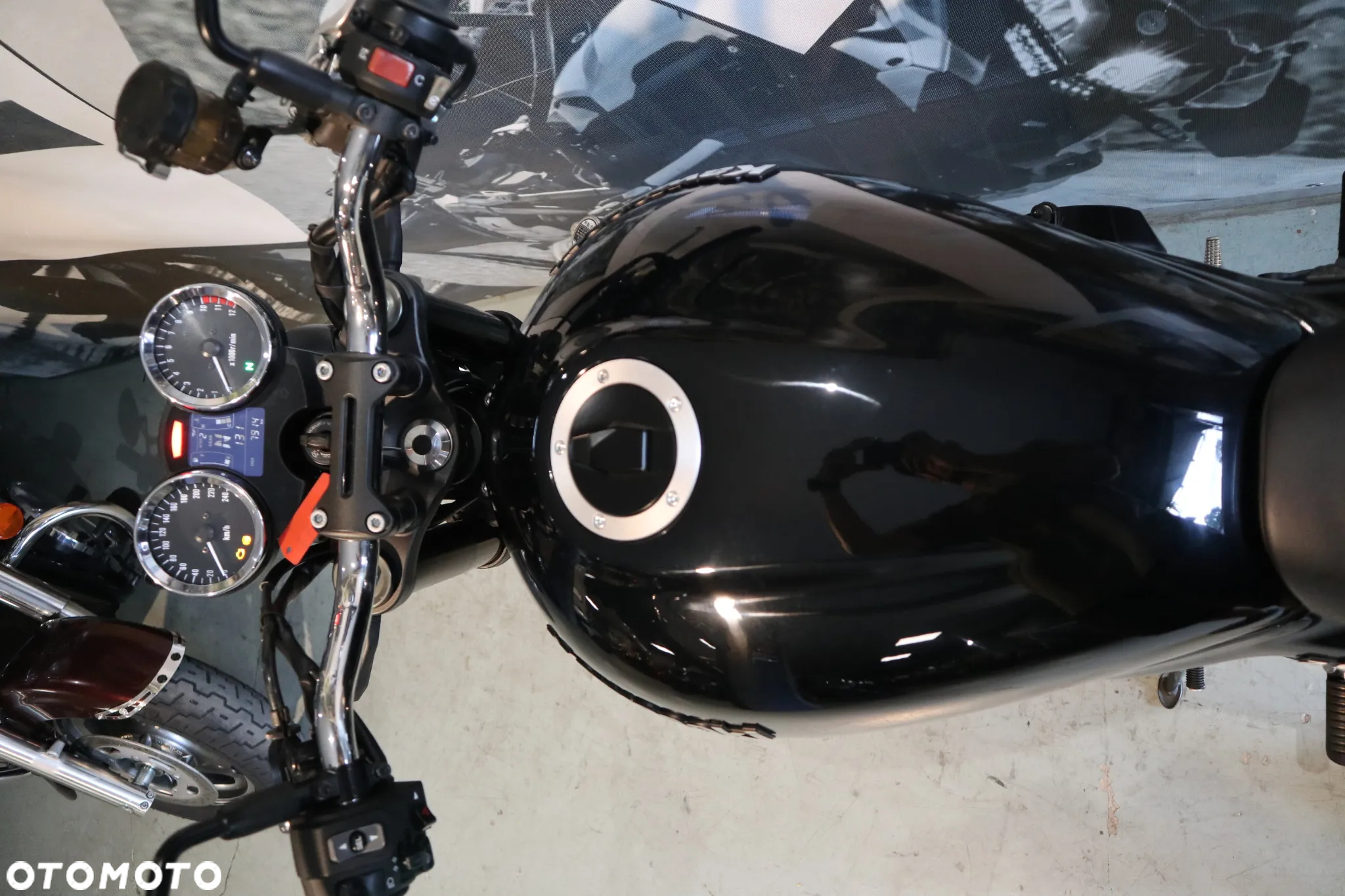 Kawasaki Z 900 RS - 10