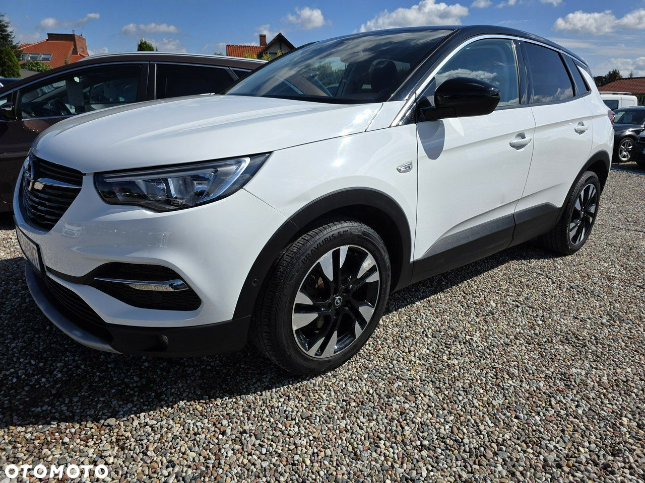 Opel Grandland X 1.2 Start/Stop 120 Jahre - 9