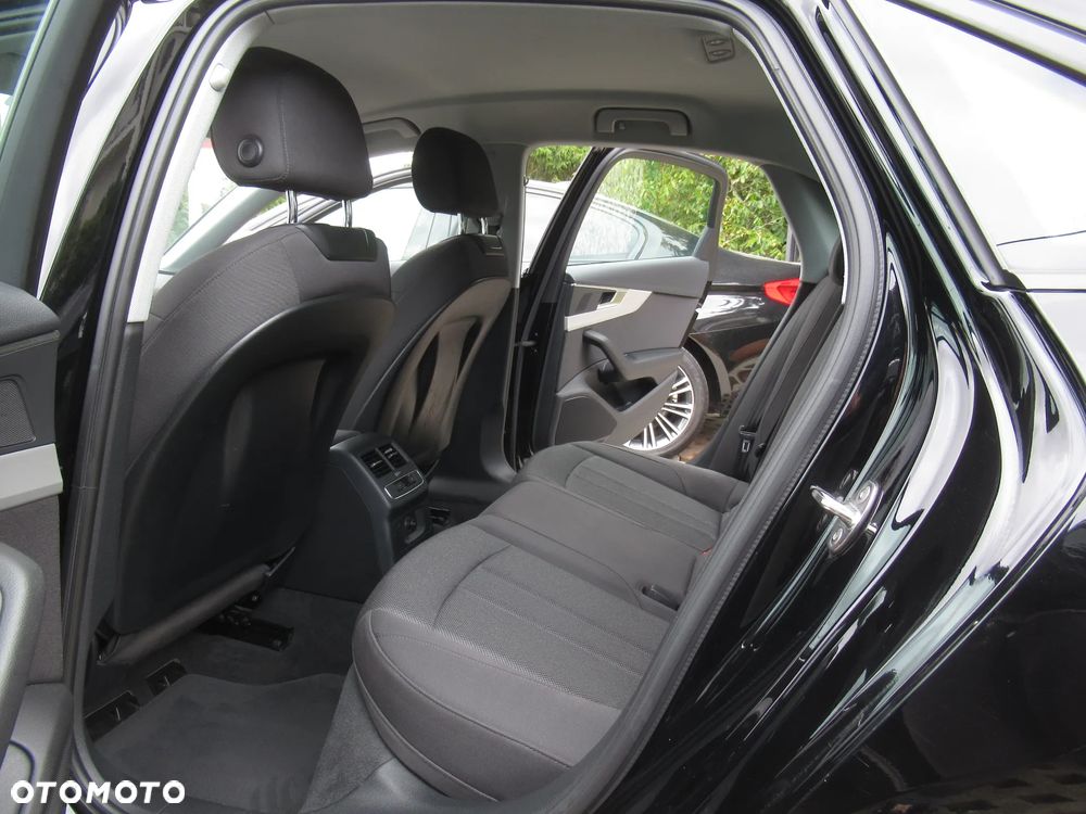 Audi A4 Limousine 35 TFSI S tronic - 7