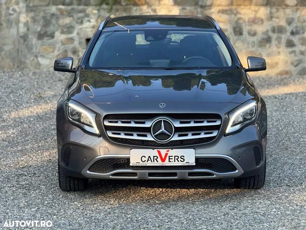 Mercedes-Benz GLA - 4