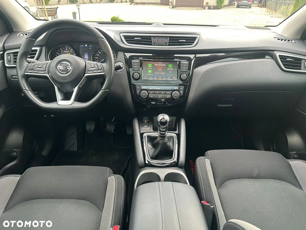 Nissan Qashqai 1.3 DIG-T N-Connecta - 22