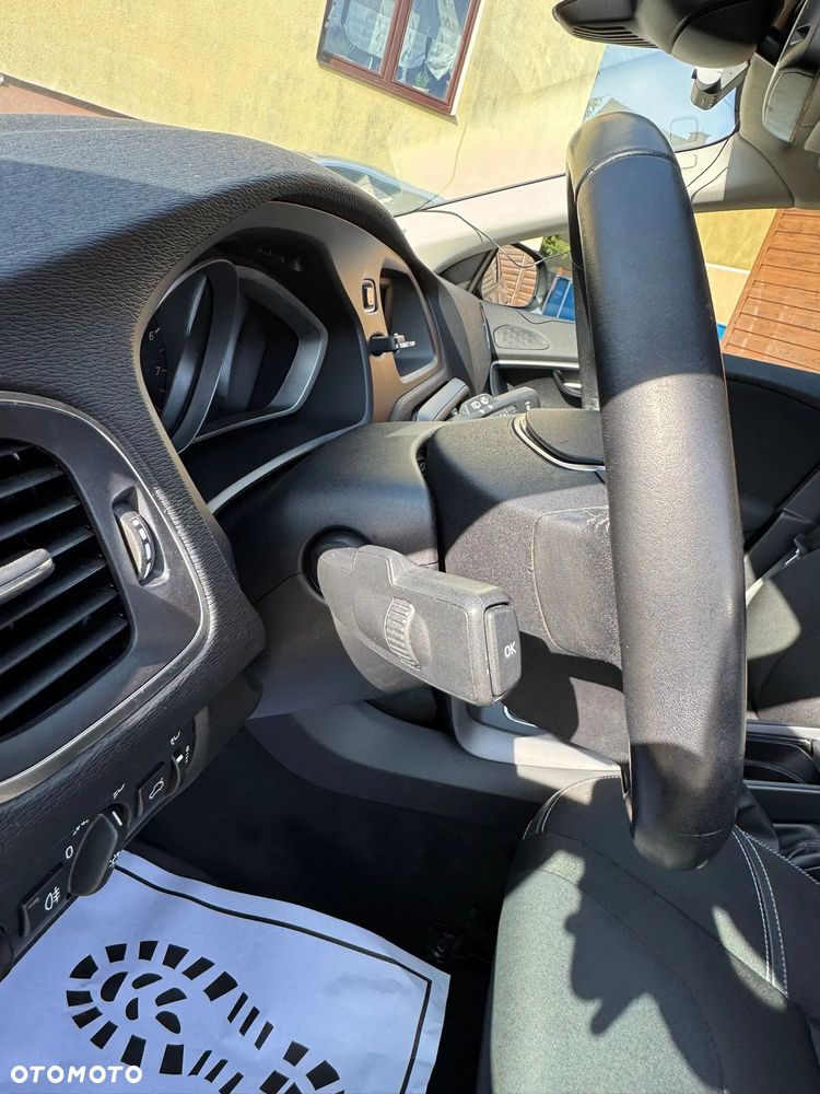Volvo V40 T3 Drive-E Momentum - 7