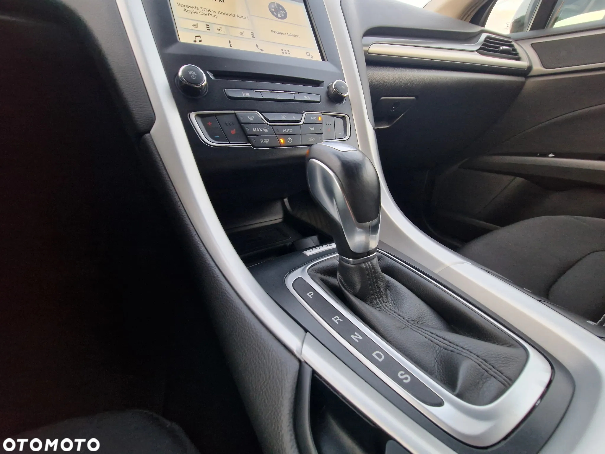 Ford Mondeo 1.5 EcoBoost Titanium - 30