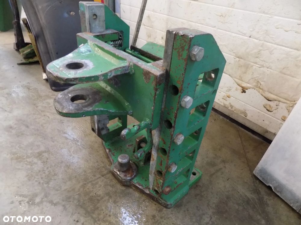 Silnik John Deere 6600 6506 zaczep Wałek Wał rozdzielacz - 1