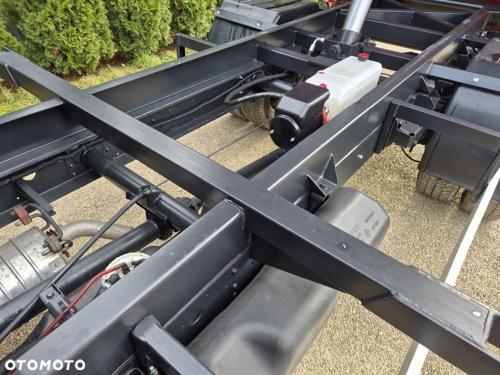 Iveco 65C18 / 3.0 180KM/ Nowa Wywrotka 3-stronna/ - 17