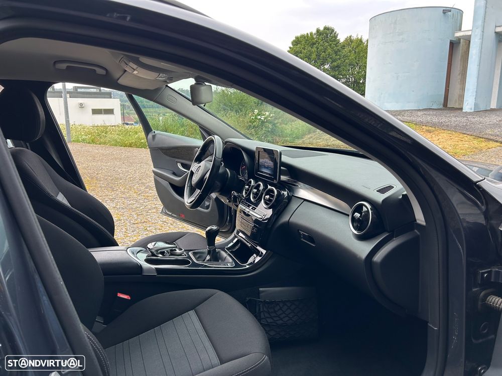 Mercedes-Benz C 200 - 18