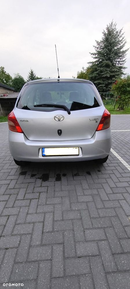 Toyota Yaris 1.3 Luna A/C - 4