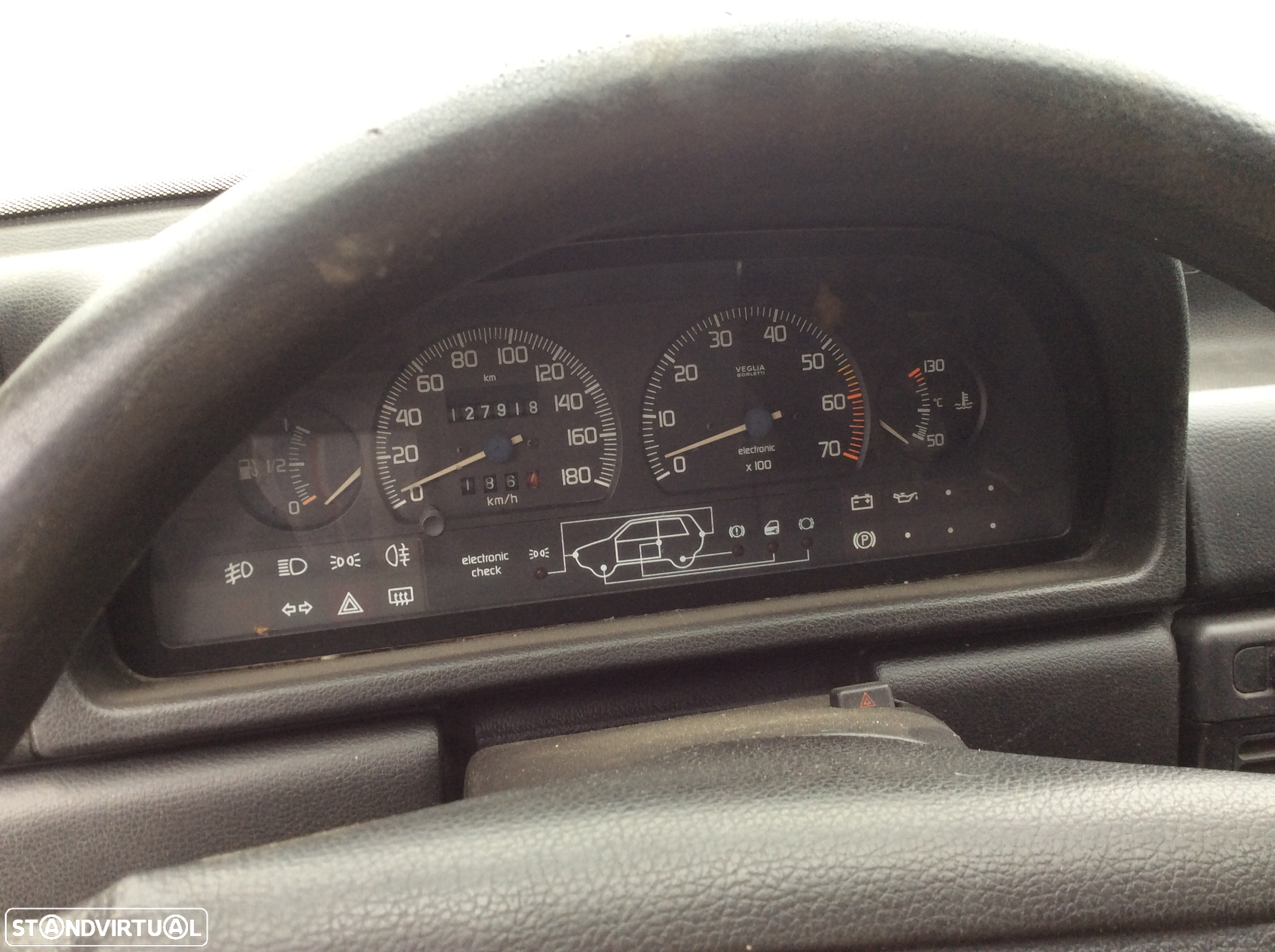 Fiat Uno 1.1 5P 1991 - Para Peças - 6