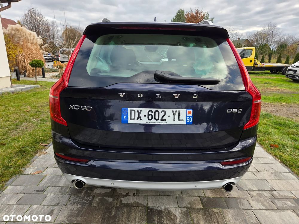 Volvo XC 90 - 8