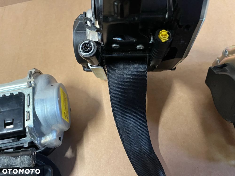 PASY BEZPIECZENSTWA AUDI Q7 4M0 AUDI SQ7 DOCIAG PRZÓD TYŁ OE AUDI Q7 II - 4