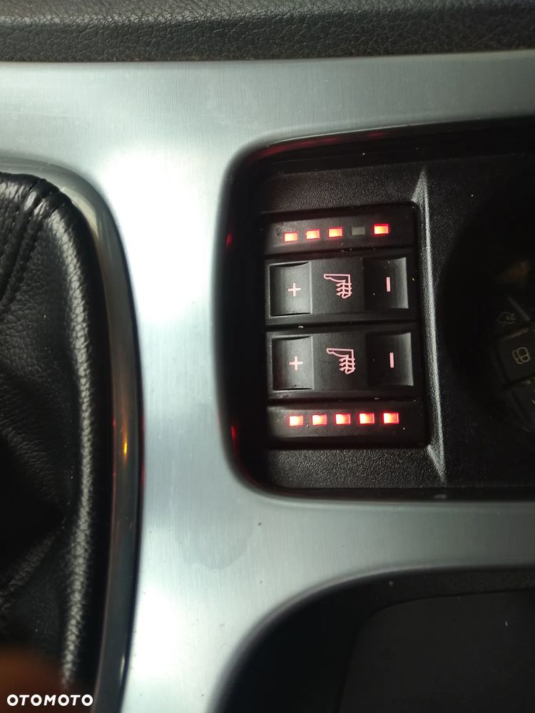 Ford Mondeo 2.0 TDCi Titanium - 38