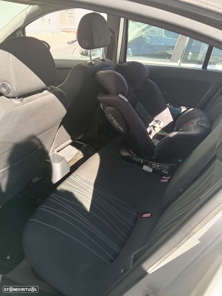 Opel Corsa 1.2 Enjoy - 12