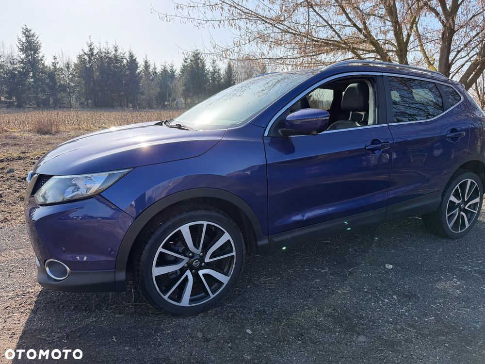 Nissan Qashqai 1.6 dCi 4x4 Tekna S&S - 2
