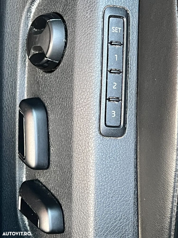 Skoda Superb 2.0 TDI DSG 4X4 Laurin & Klement - 20