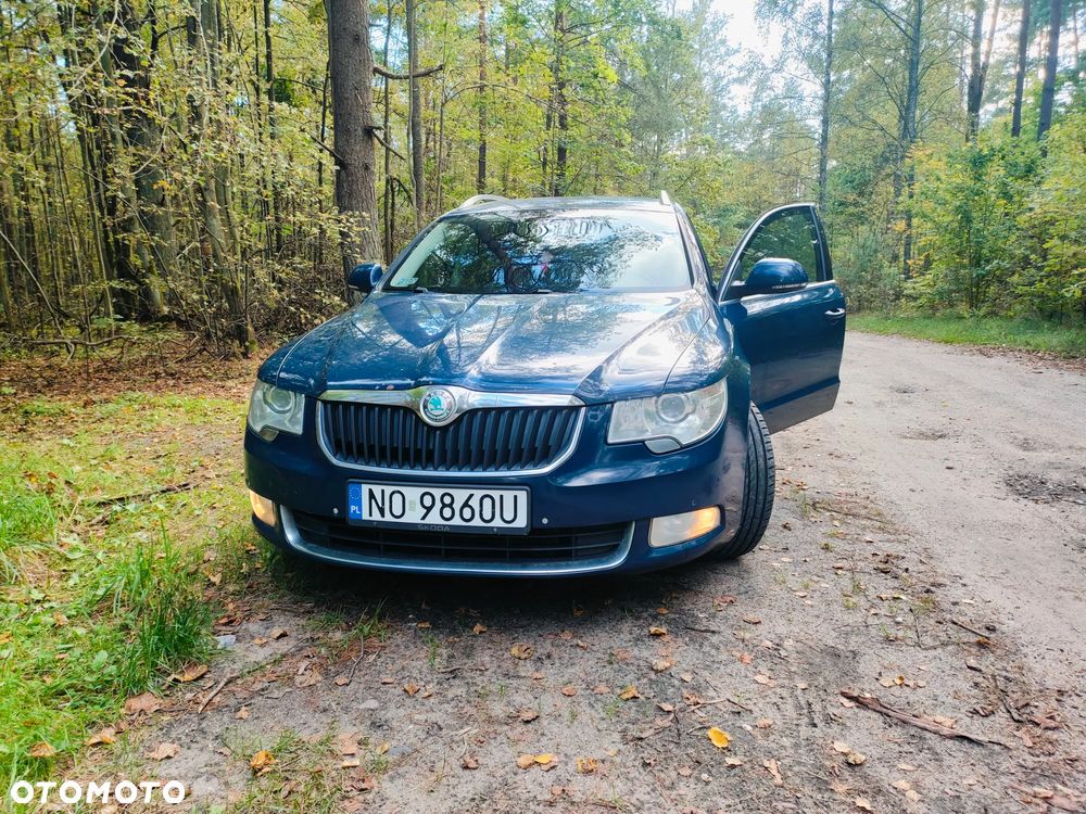 Skoda Superb 2.0 TDI Ambition Outdoor - 2