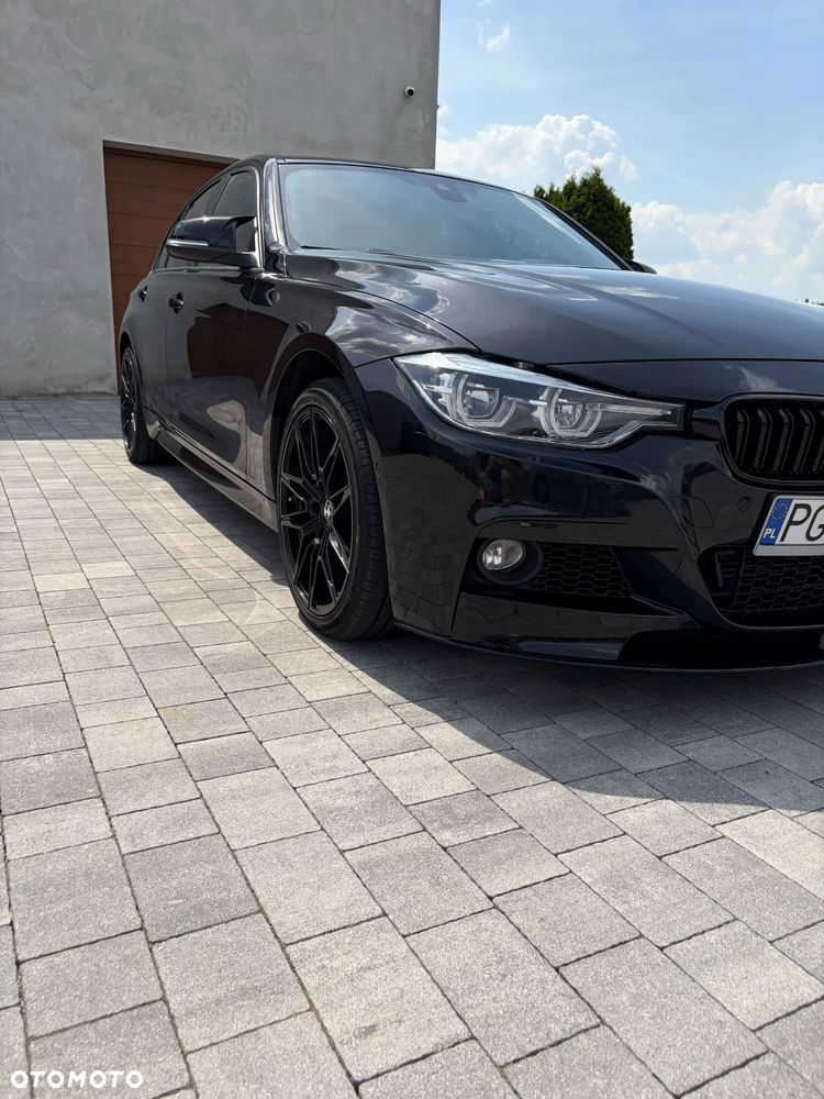 BMW Seria 3 328i xDrive Luxury Line - 2