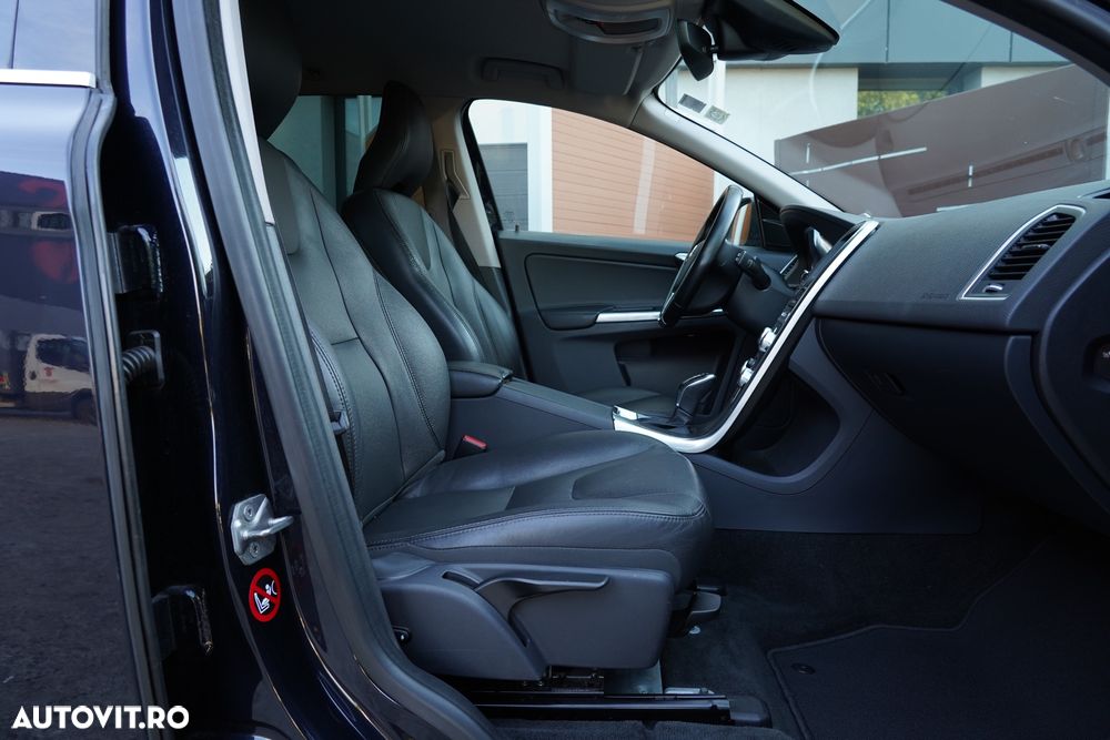 Volvo XC 60 D5 AWD Aut. Summum - 14