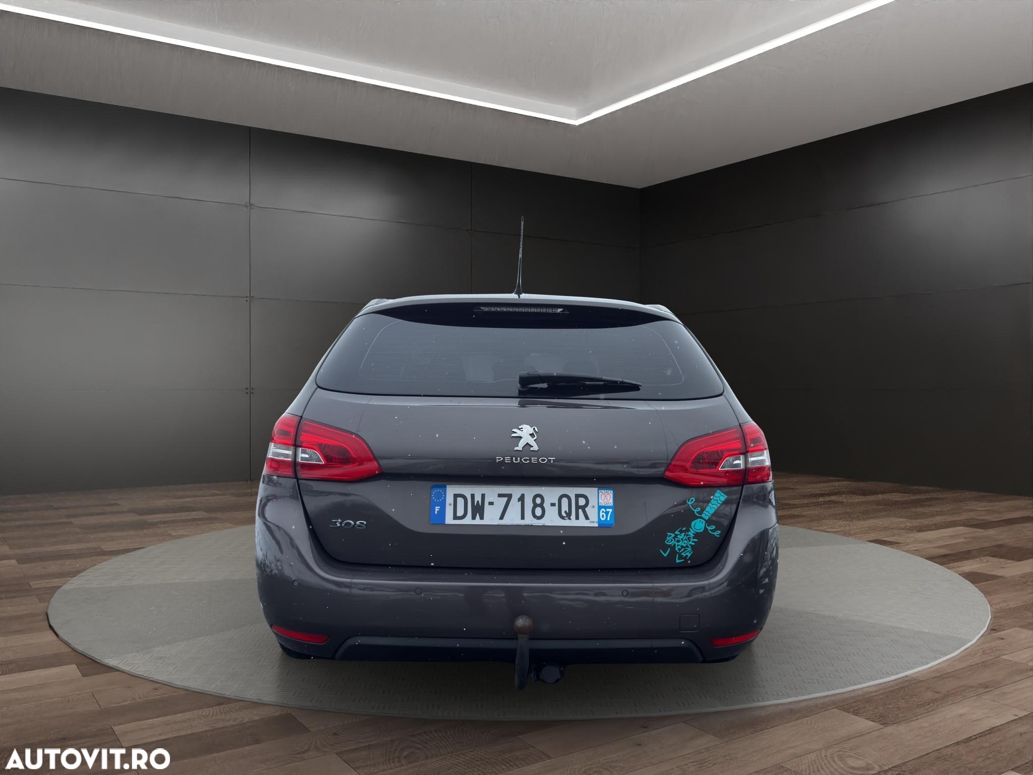 Peugeot 308 SW 1.2 L PureTech Turbo Allure Aut. - 17