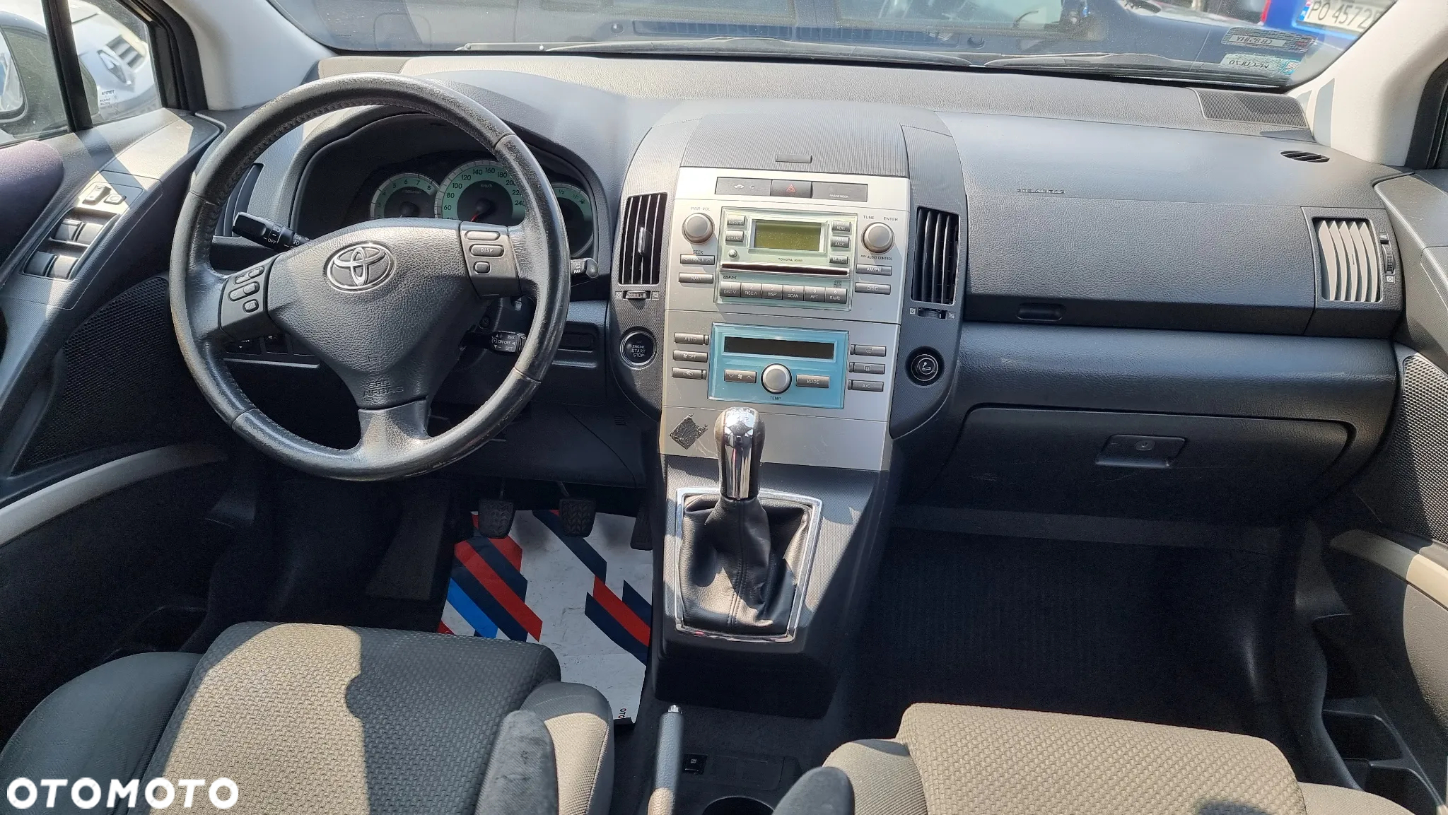 Toyota Corolla 1.8 CE - 8