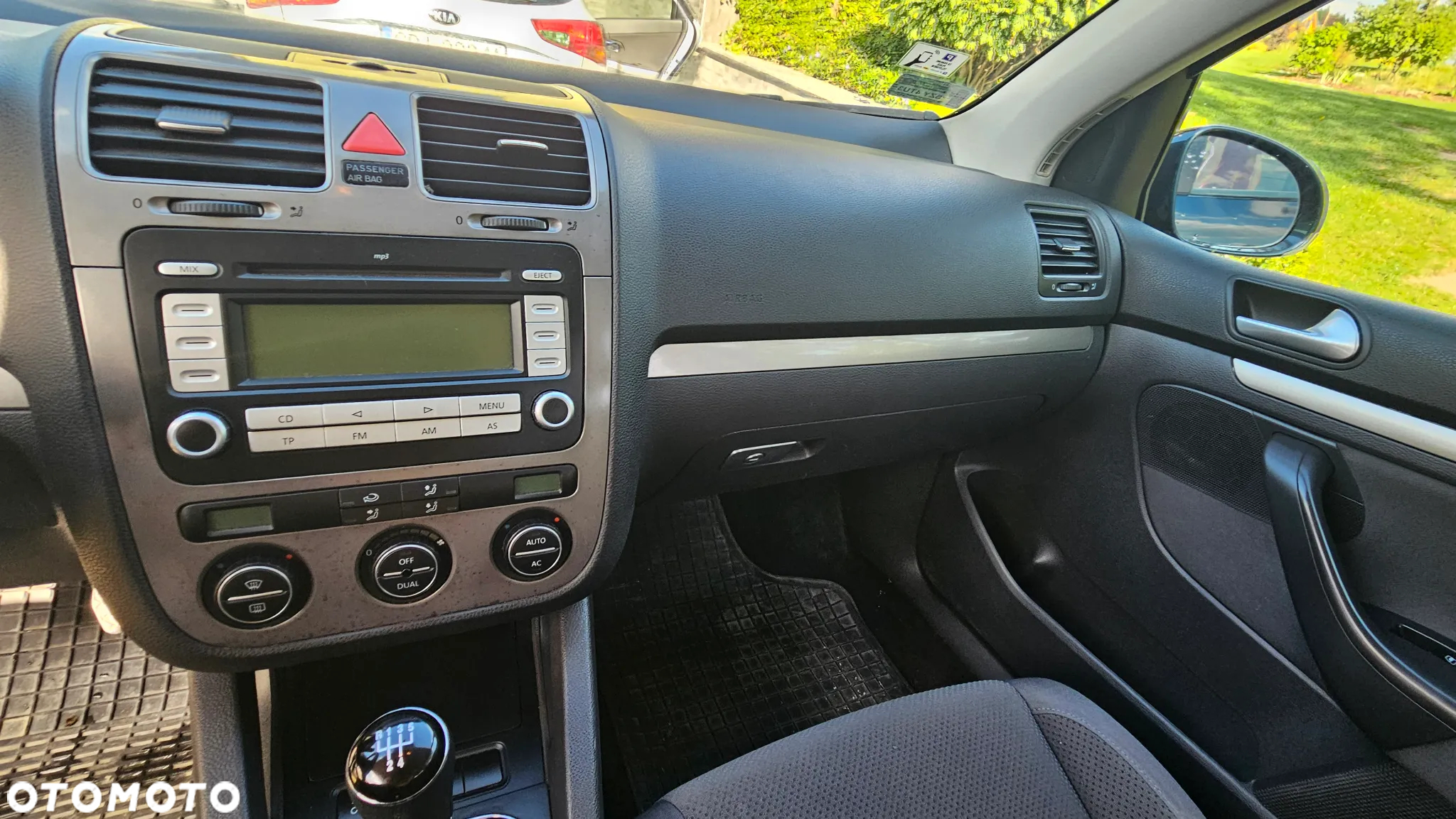 Volkswagen Golf V 1.6 Comfortline - 8