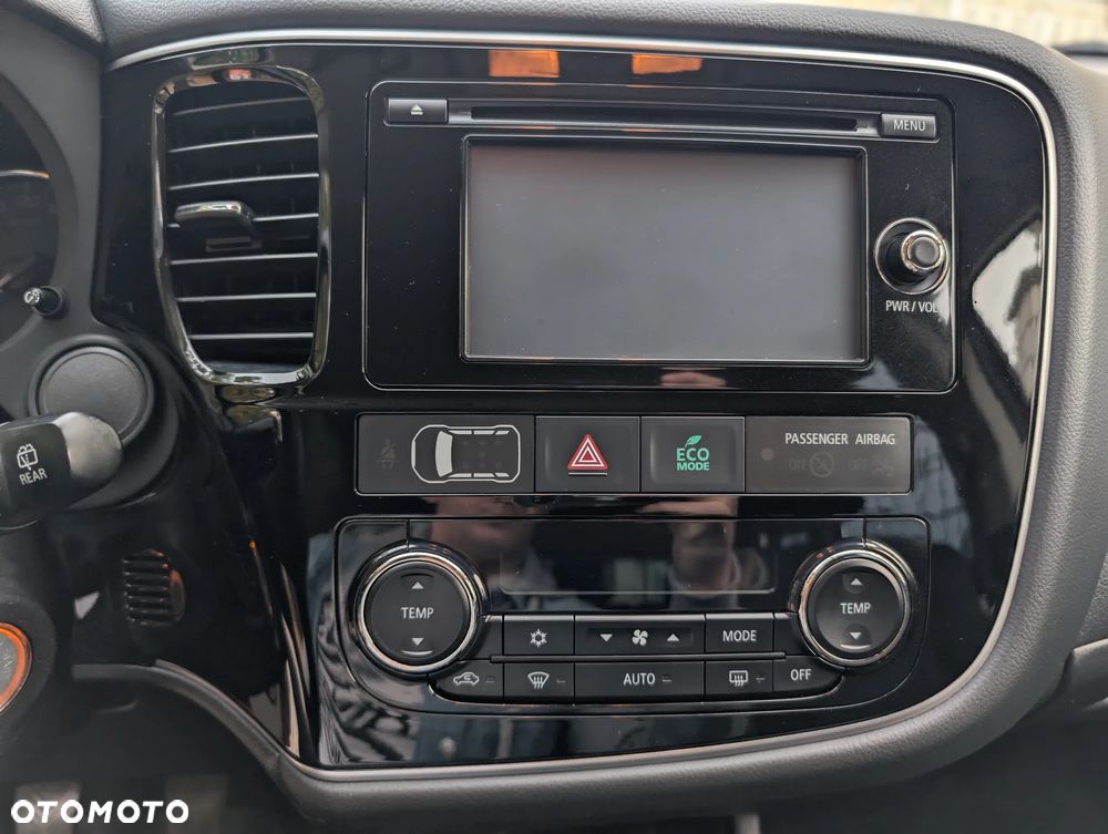Mitsubishi Outlander - 26