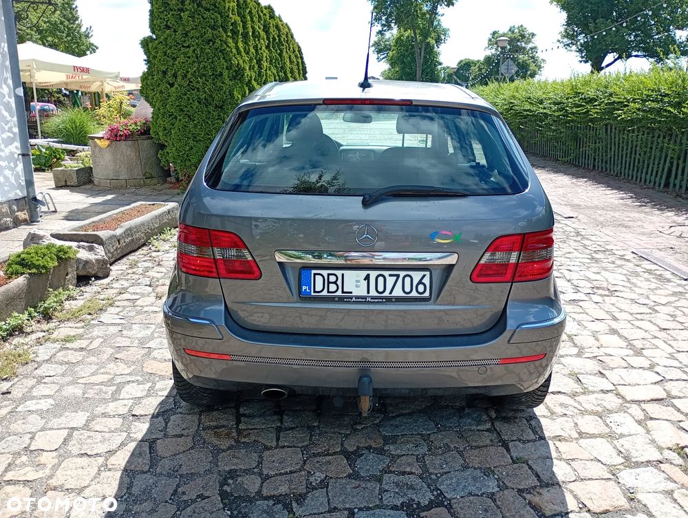 Mercedes-Benz Klasa B 150 Special Edition - 14