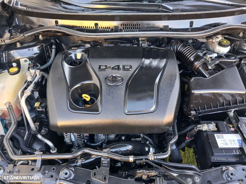 Toyota Auris Touring Sports 1.4 D-4D Com+P.Sport — fotografia 22