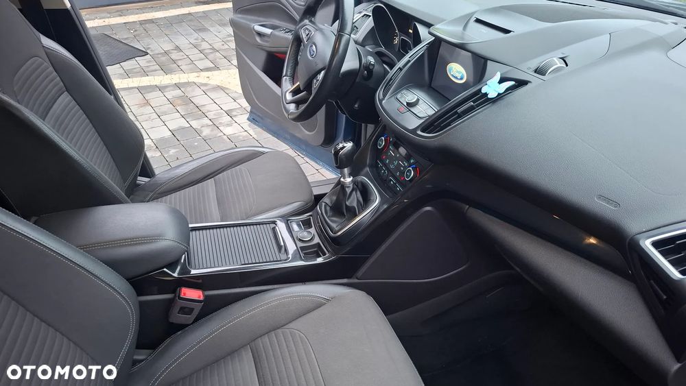 Ford Kuga 2.0 TDCi AWD Titanium - 8