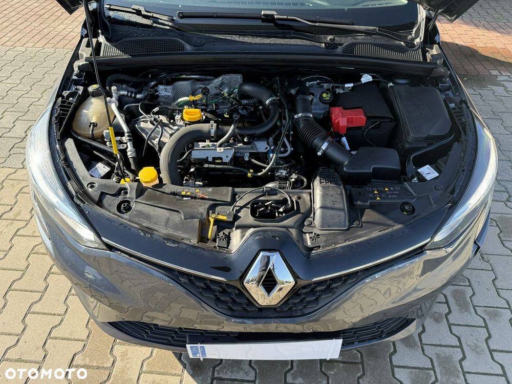 Renault Clio - 10