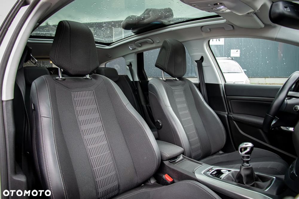 Peugeot 308 PureTech 130 GPF Stop & Start Allure - 9