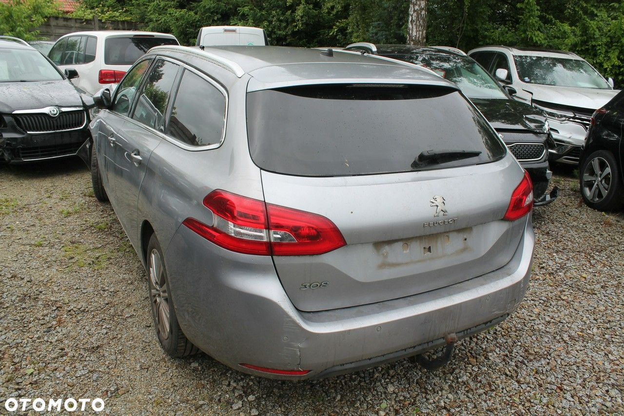 Peugeot 308 - 4
