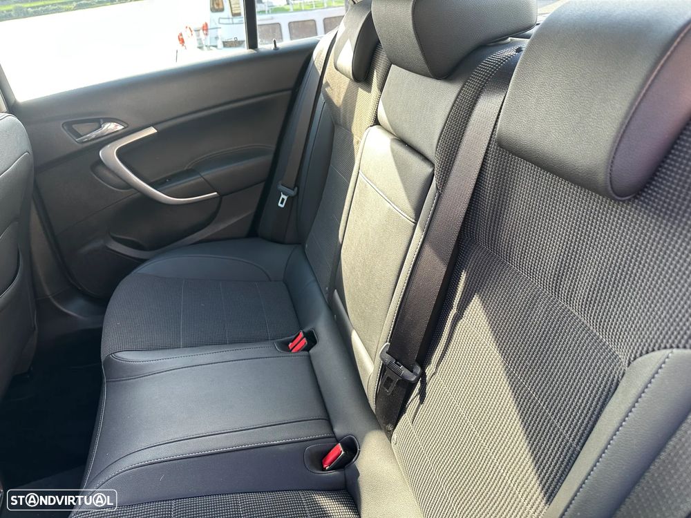 Opel Insignia 2.0 CDTI executive ecoFLEX - 14