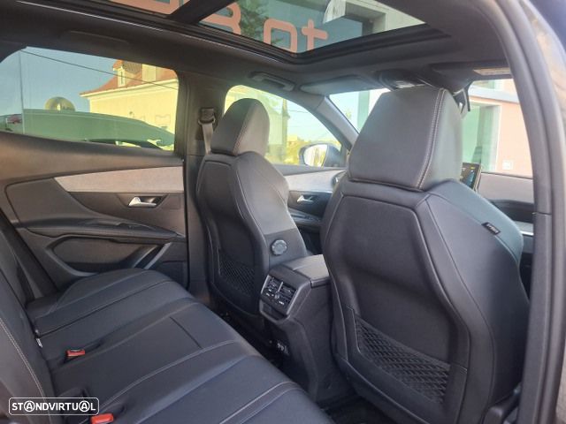 Peugeot 3008 225 e-EAT8 GT - 35
