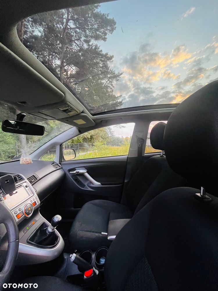 Toyota Verso 1.8 Premium EU5 - 10