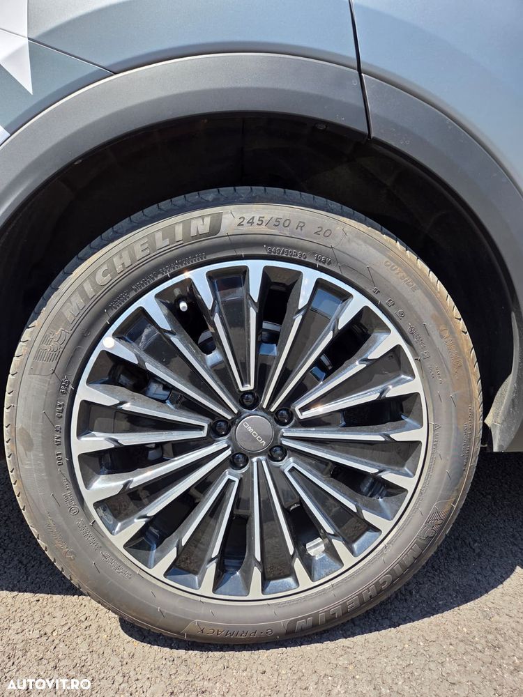 Omoda 9 1.5 TGDI 3DHT PHEV Exclusive - 11