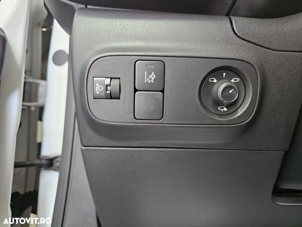 Citroën C3 1.2 PureTech BVM Live - 14