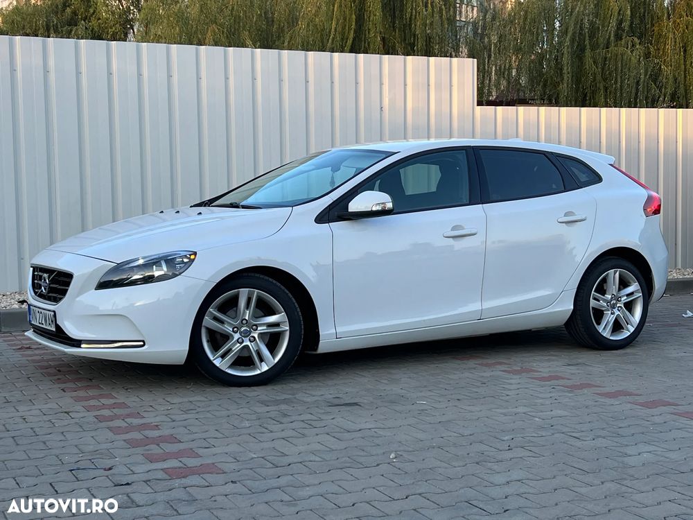 Volvo V40 D2 - 4