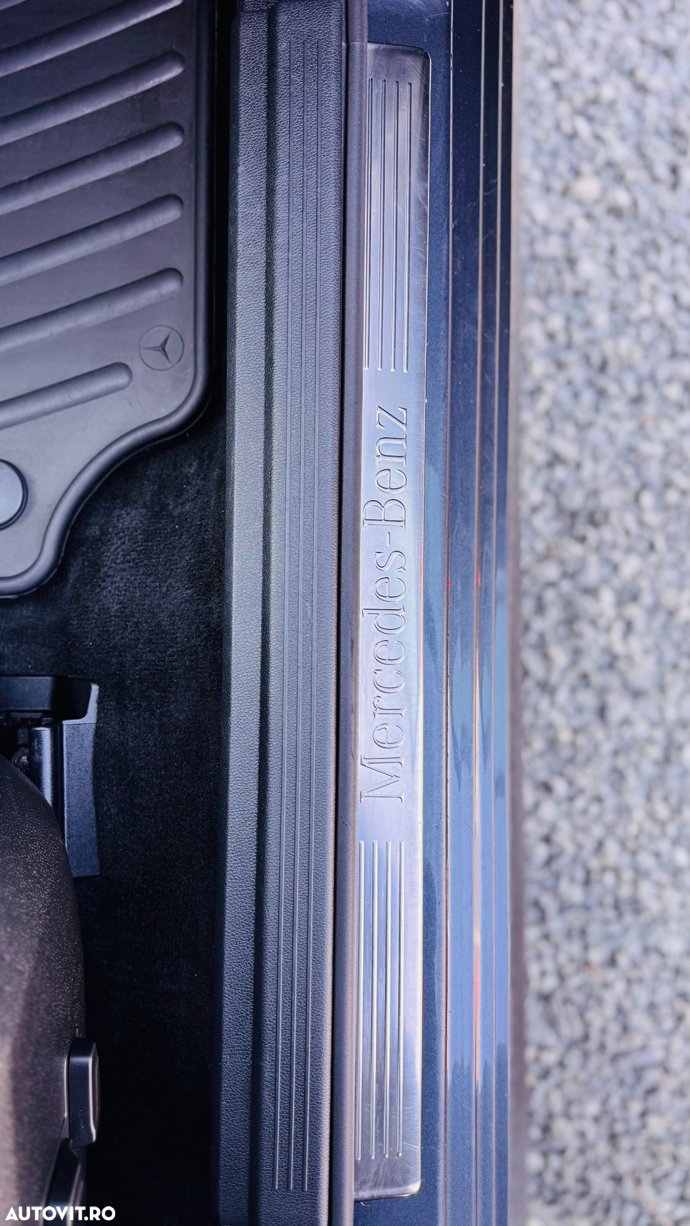 Mercedes-Benz E 220 T CDI DPF BlueEFFICIENCY 7G-TRONIC Avantgarde - 33