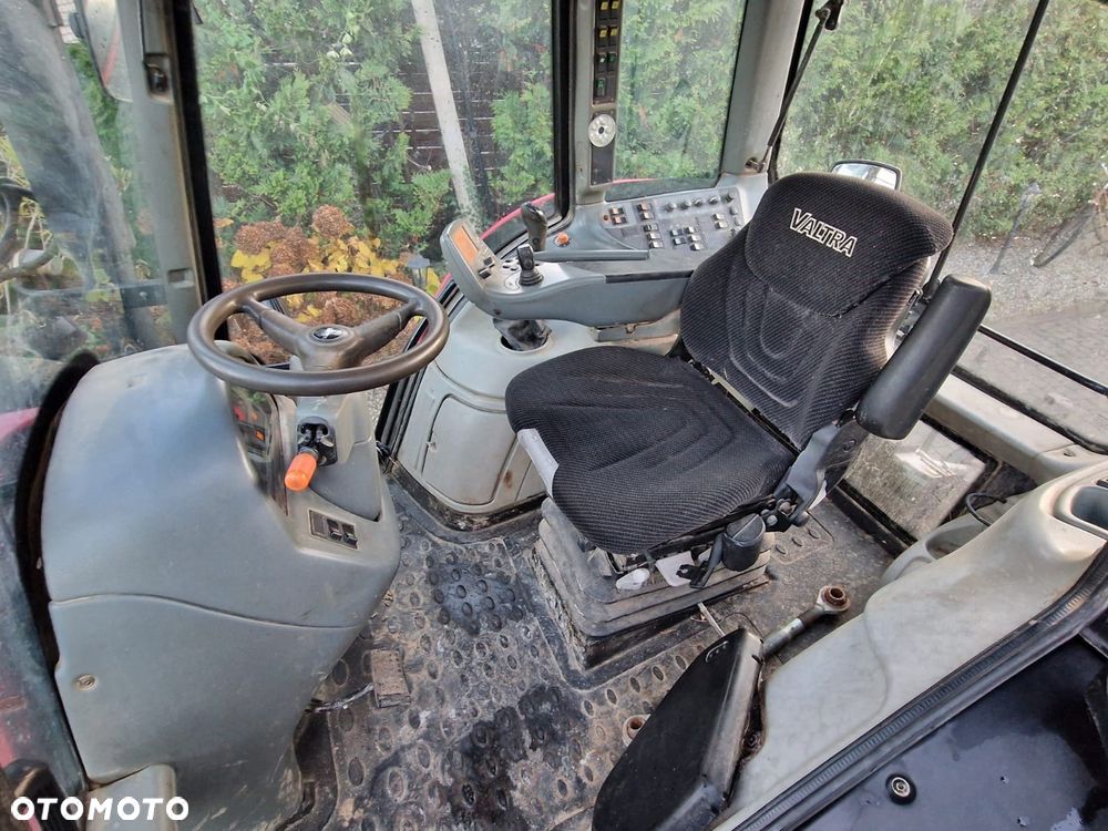 Valtra N141 - 6