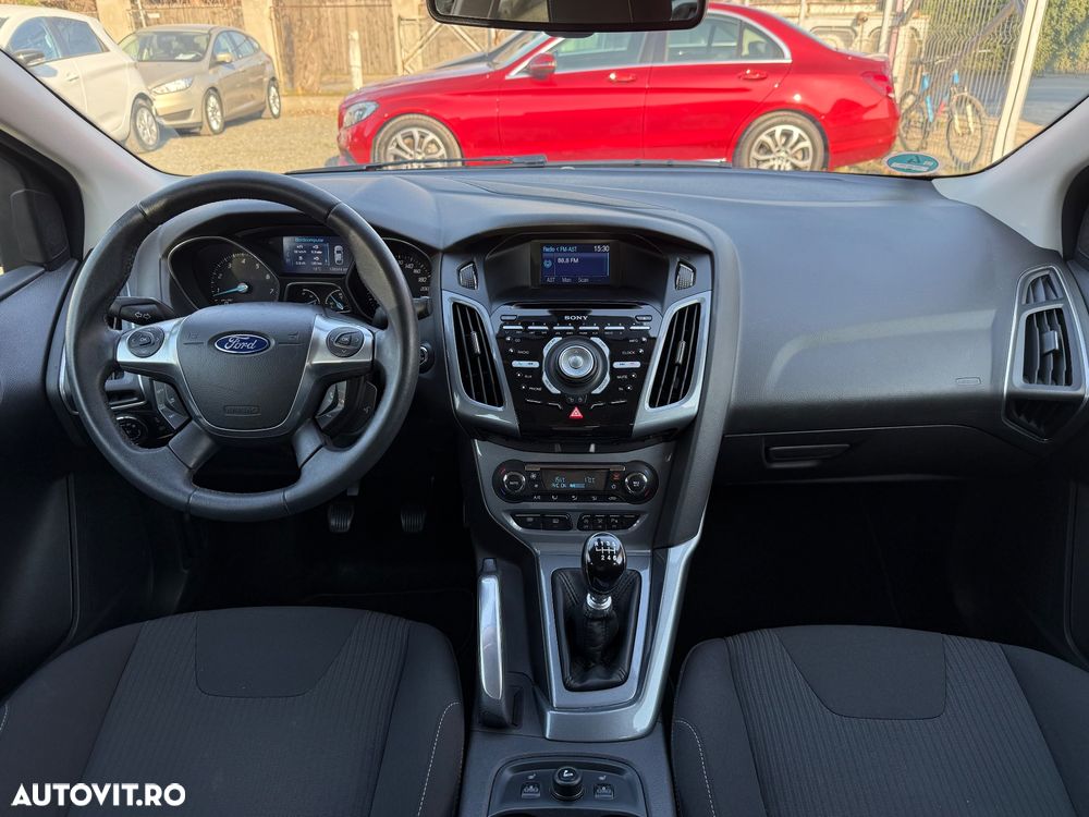 Ford Focus 1.6 EcoBoost Start-Stopp-System Titanium - 9