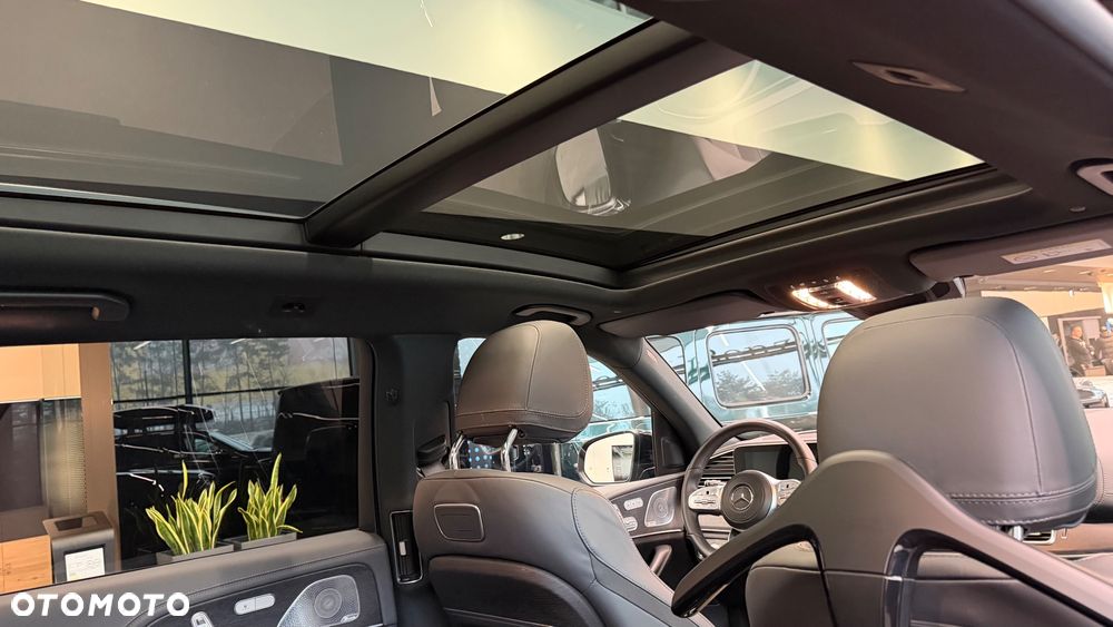 Mercedes-Benz GLS - 15