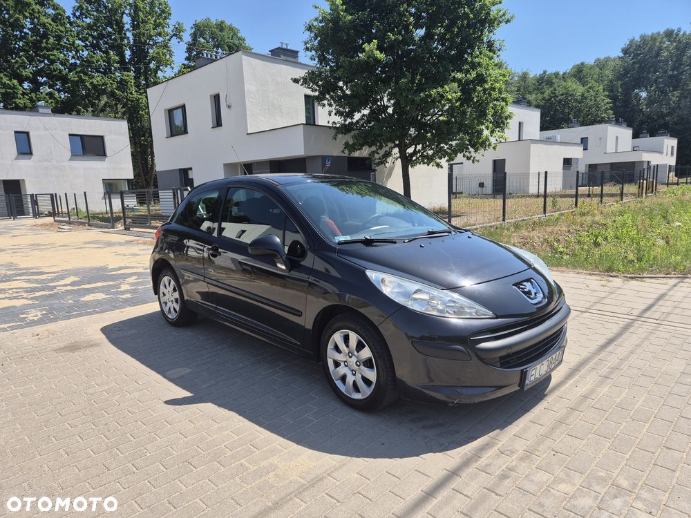 Peugeot 207 - 8